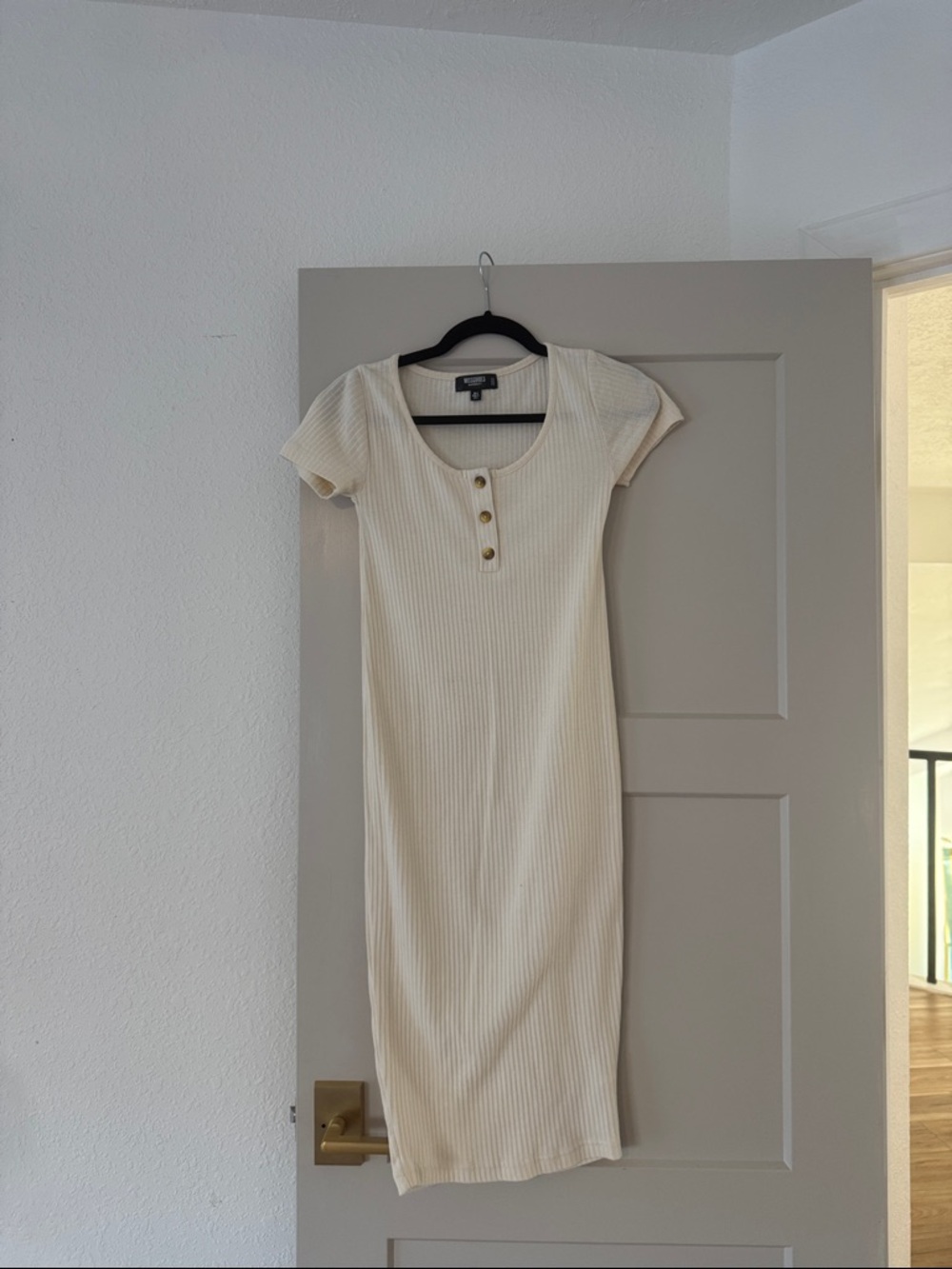 Ribbed Short-Sleeve Midi Dress in Cream MATERNITY SIZE 2